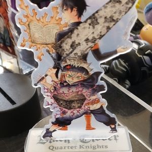 BLACK Clover Stand Figure